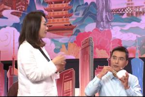 藍鲸控股集團副總裁劉曉霞在央視頻現場直播張家口特色美食